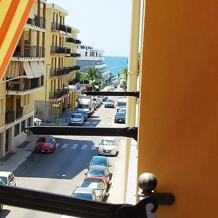 Lido House אלגהרו