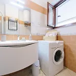 아파트 Lido House *
